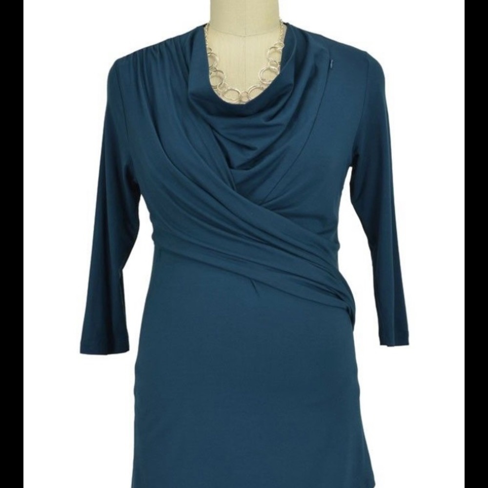 Mothers en Vogue Maternity/Nursing blouse